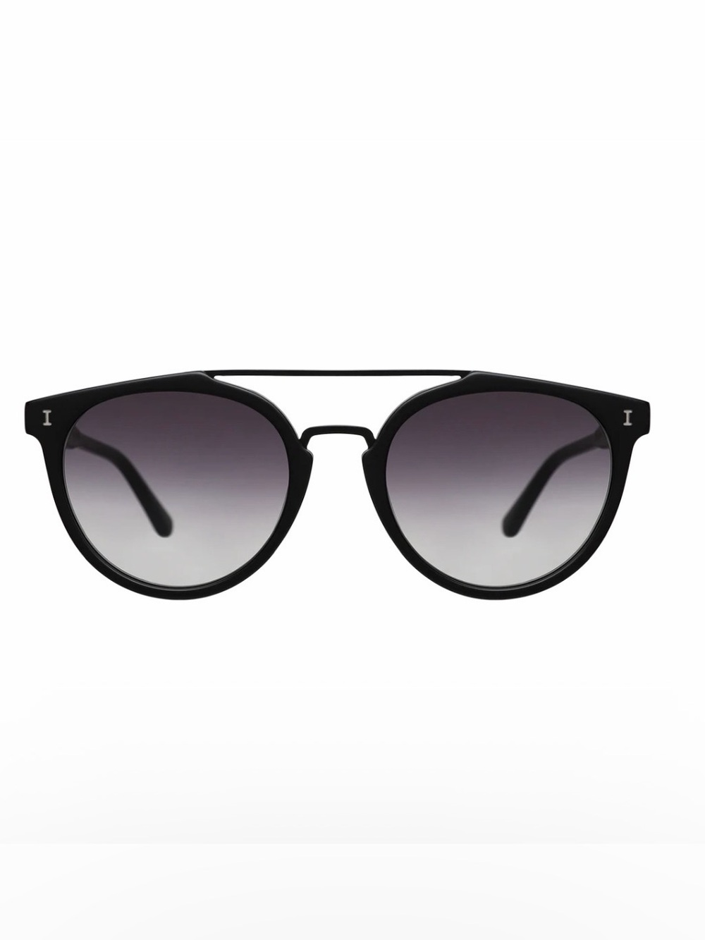 Illesteva Puglia Sunglasses in Matte Black/Grey Gradient